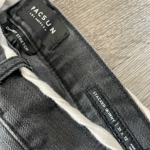 Men’s PacSun Jeans with Zipper Ankles - Picture 3 of 8